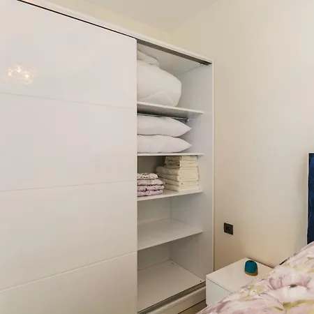 Sevenstars B 11 Apartman *